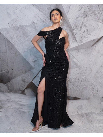 Archana Kochhar - The Elegant sequins black gown Archana Kochhar - The Elegant sequins black gown
