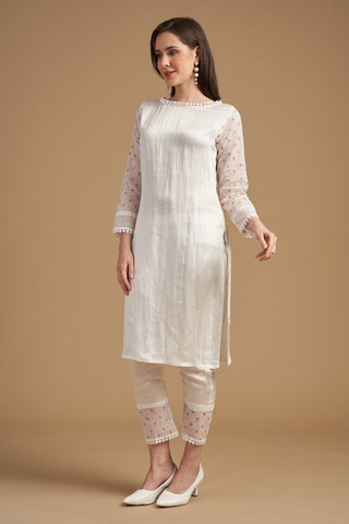 Ivory Thread Embroidered Tunic With Pant Ivory Thread Embroidered Tunic With Pant