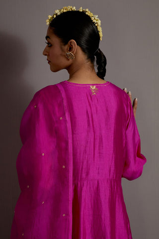 Fuchsia Pink Necklace Guccha Hand Embroidered Kurta Set