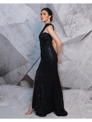 Archana Kochhar - The Elegant sequins black gown