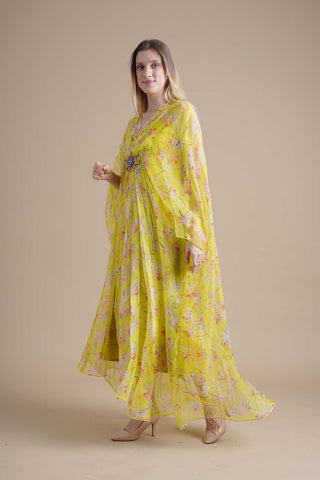 Couture Kaftan – The Essence of Timeless Grace